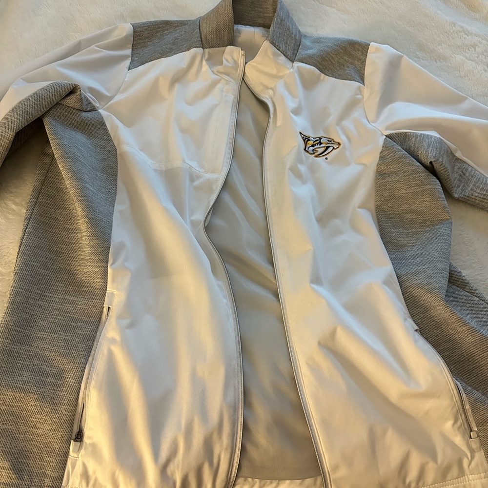 Women’s Nashville predators jacket